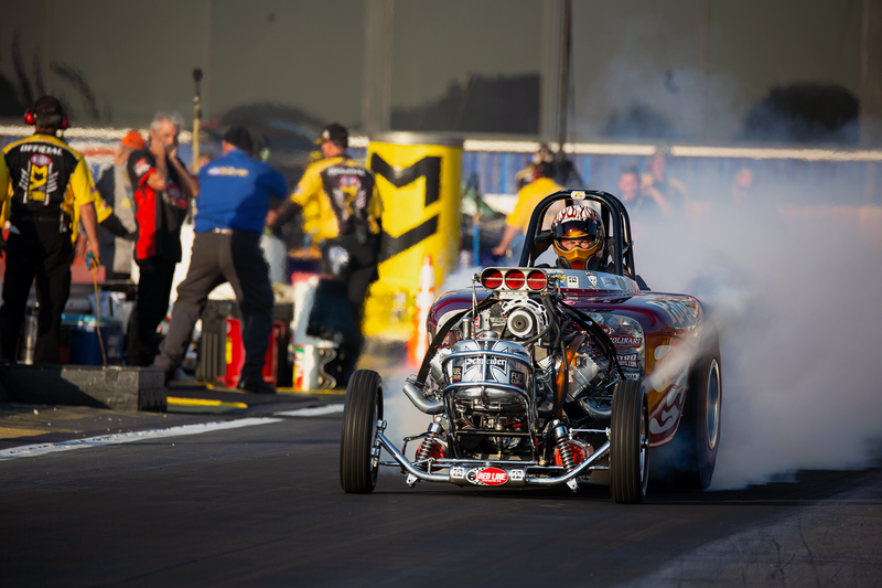 Illustration for article titled Peek Into the Nonstop Action of the NHRA Finals